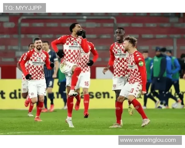 桑德豪森迎战门兴格拉德巴赫期待一场精彩的德甲对决与精彩进球